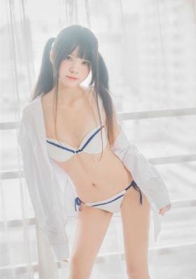 楼下的女人
